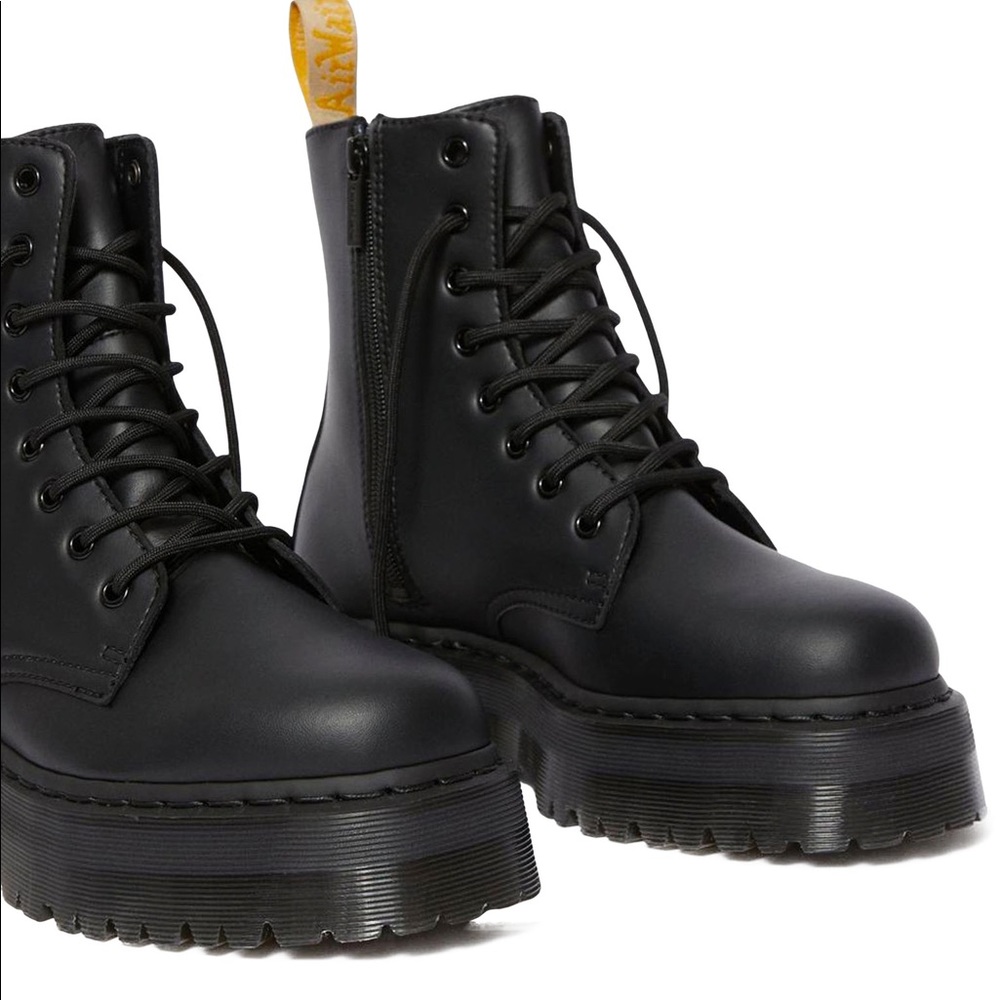 Jadon II mono vegan Dr Martens BNIB